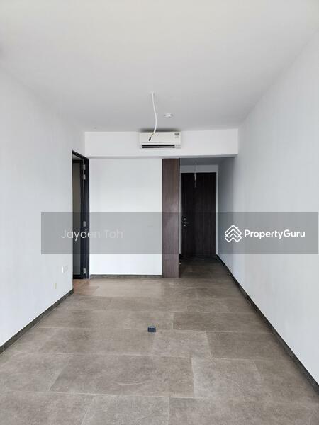 Prop-GPT: Condominium: D07  Midtown Modern