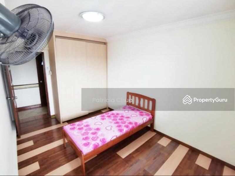 Prop-GPT: HDB Flat: D25  161 Woodlands Street 13