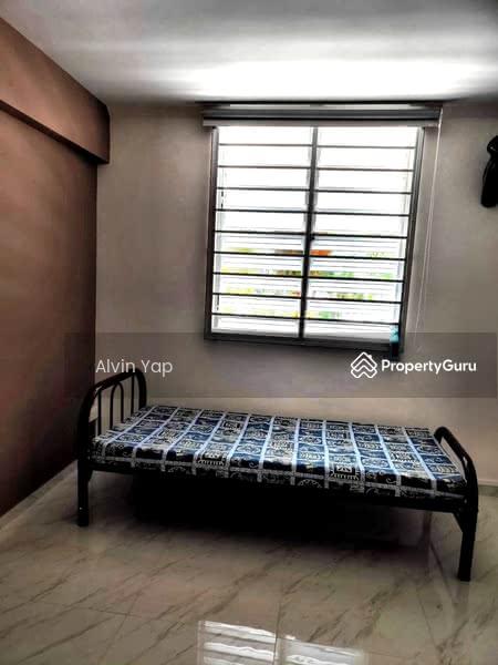 Prop-GPT: HDB Flat: D03  102 Commonwealth Crescent