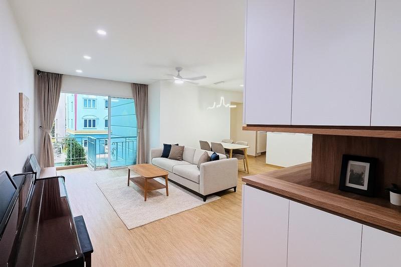Condominium for Rent: D27, 759152