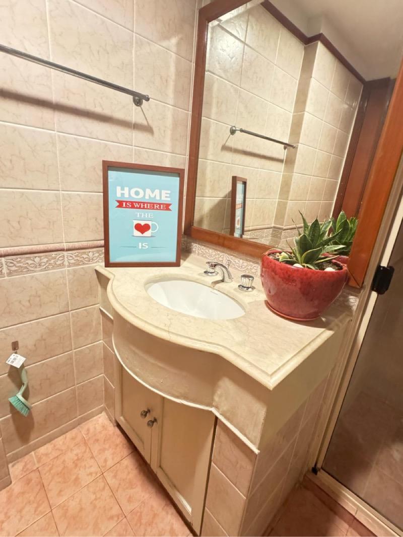 Parc Vista Condominium Room Rental, $1,000, 1 Bed 1 Bath 120 sqft $8.33 psf