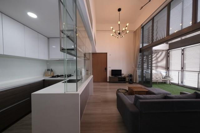 Watertown Condominium For Rent, $4,500, 2 Bed 2 Bath 1,055 sqft $4.27 psf