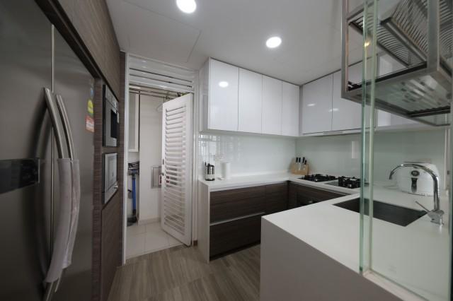 Watertown Condominium For Rent, $4,500, 2 Bed 2 Bath 1,055 sqft $4.27 psf