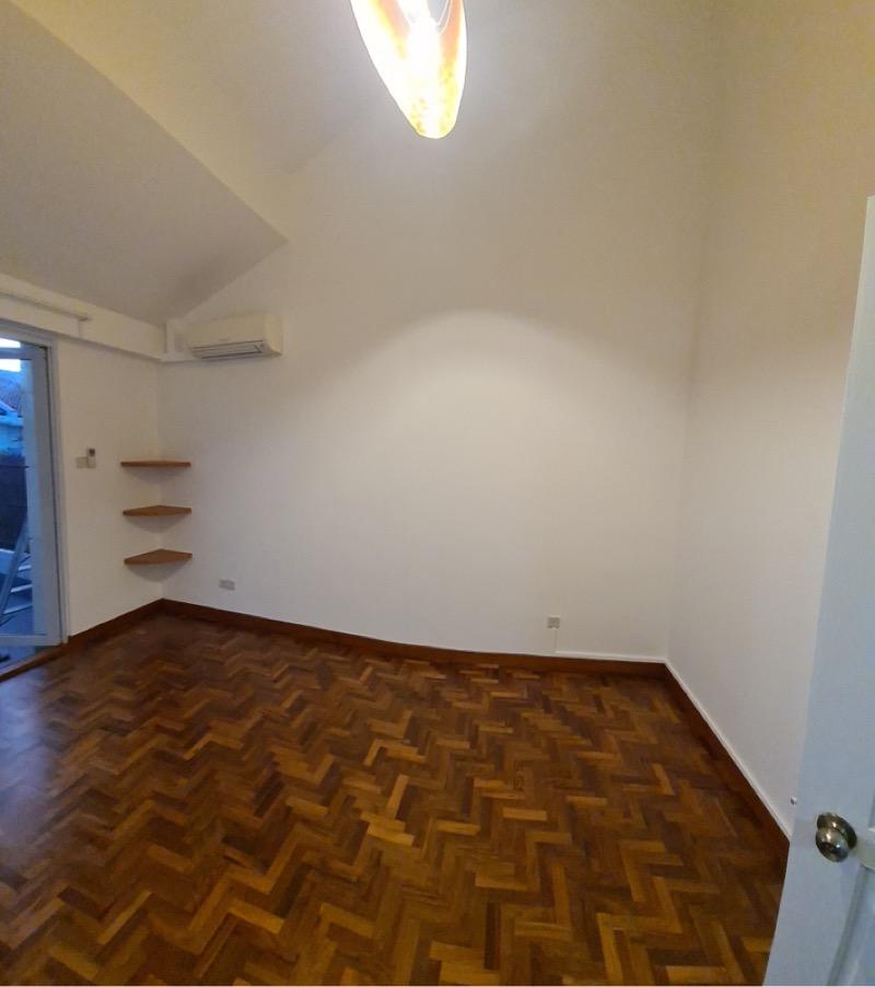 Seletar Hills Estate Corner Terrace For Rent, $6,490, 4 Bed 3 Bath 2,000 sqft $2.98 psf