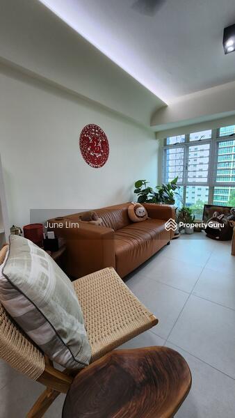 Prop-GPT: HDB Flat: D19 Punggol 101C Punggol Field