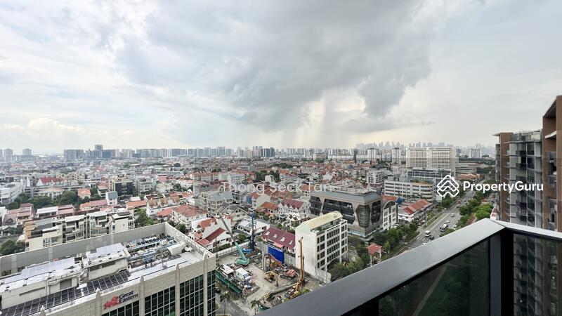 Prop-GPT: Condominium: D14  Parc Esta