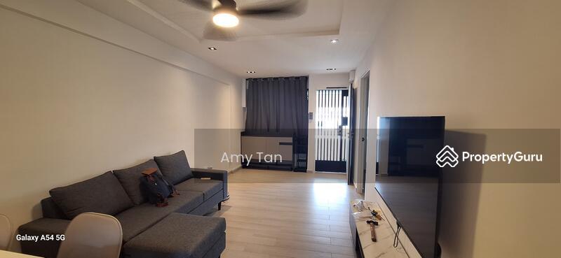 Prop-GPT: HDB Flat: D27 Yishun 123 Yishun Street 11