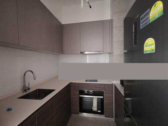 Stirling Residences Condominium For Rent, $5,300, 2 Bed 2 Bath 764 sqft $6.94 psf