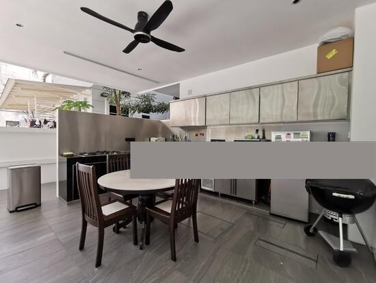 Detached for Rent: D15