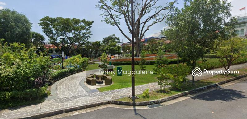 Prop-GPT: Terrace: D16  Lucky Hill Estate, Just behind Tanah Merah MRT!
