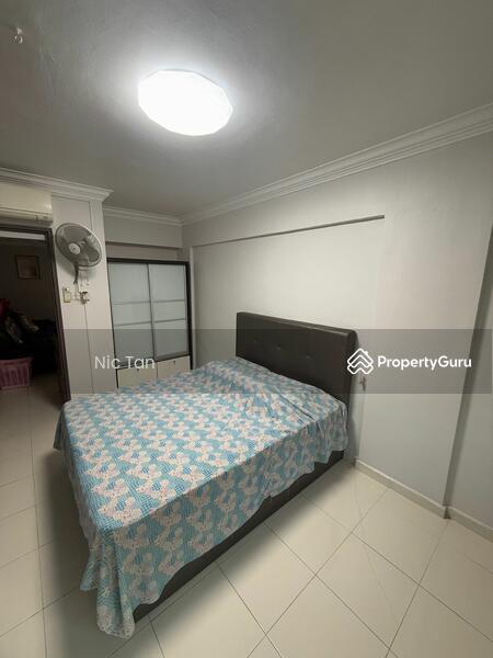 Prop-GPT: HDB Flat: D25  681B Woodlands Drive 62