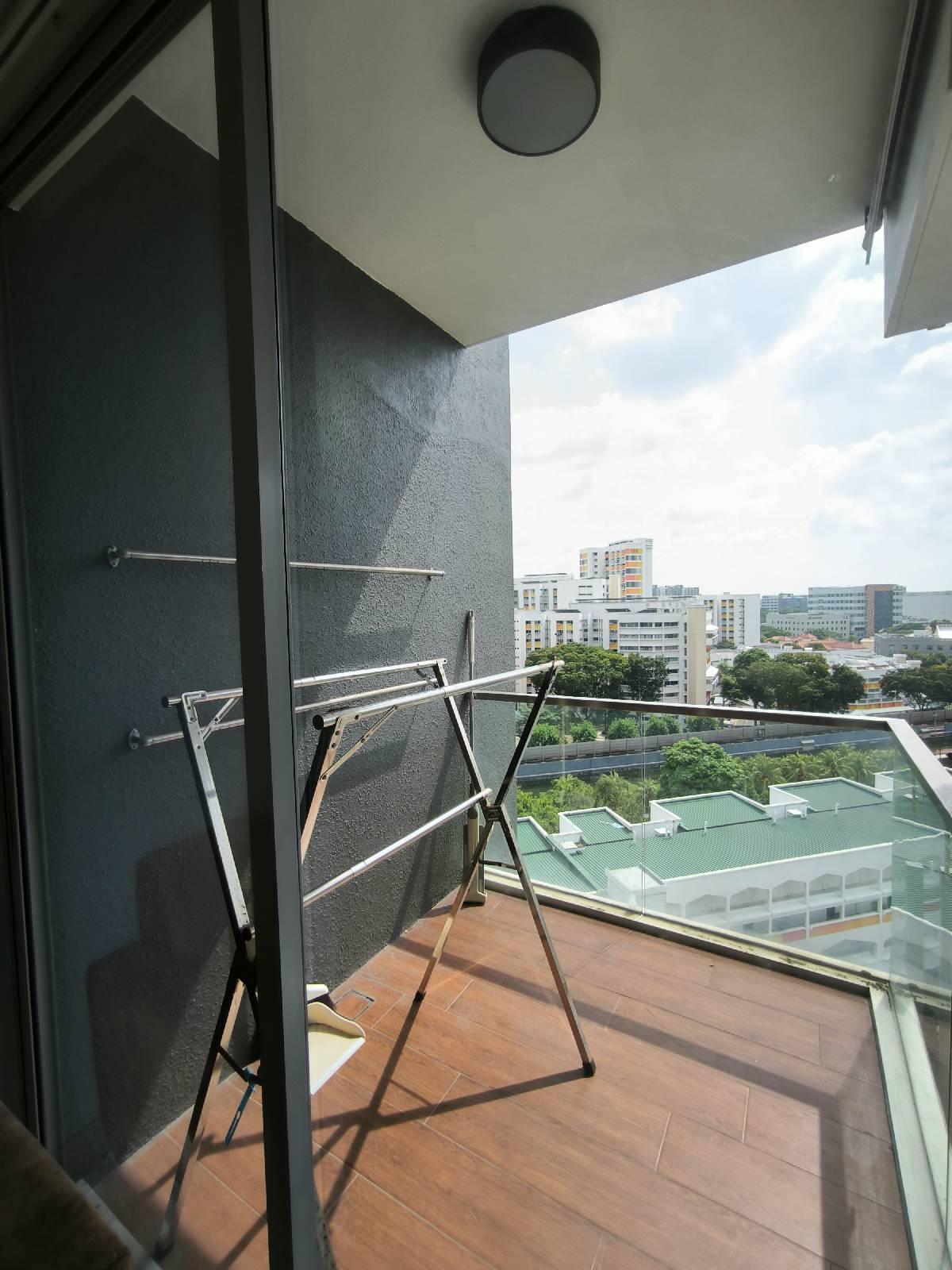 Centra Heights Condominium For Rent, $2,950, 2 Bed 1 Bath 463 sqft $6.37 psf