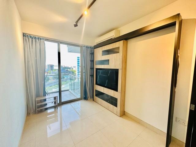 Centra Heights Condominium For Rent, $2,950, 2 Bed 1 Bath 463 sqft $6.37 psf