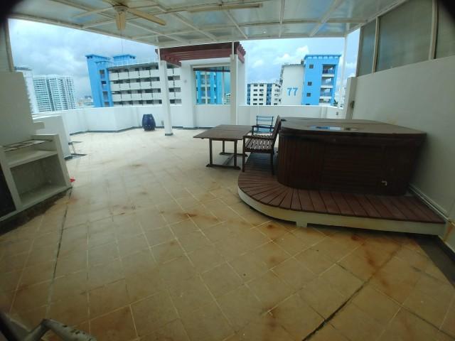 Parc Haven Apartment For Rent, $5,500, 3 Bed 4 Bath 2,669 sqft $2.06 psf
