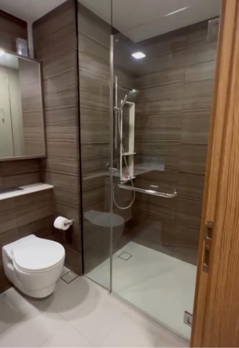 Coco Palms Condominium Room Rental, $1,199, 1 Bed 1 Bath 150 sqft $7.99 psf