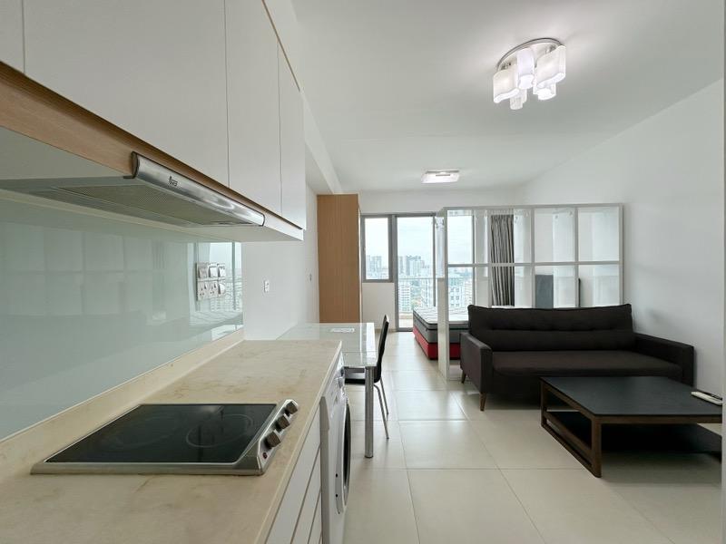 The Interweave Condominium For Rent, $2,600, 1 Bed 1 Bath 387 sqft $6.72 psf