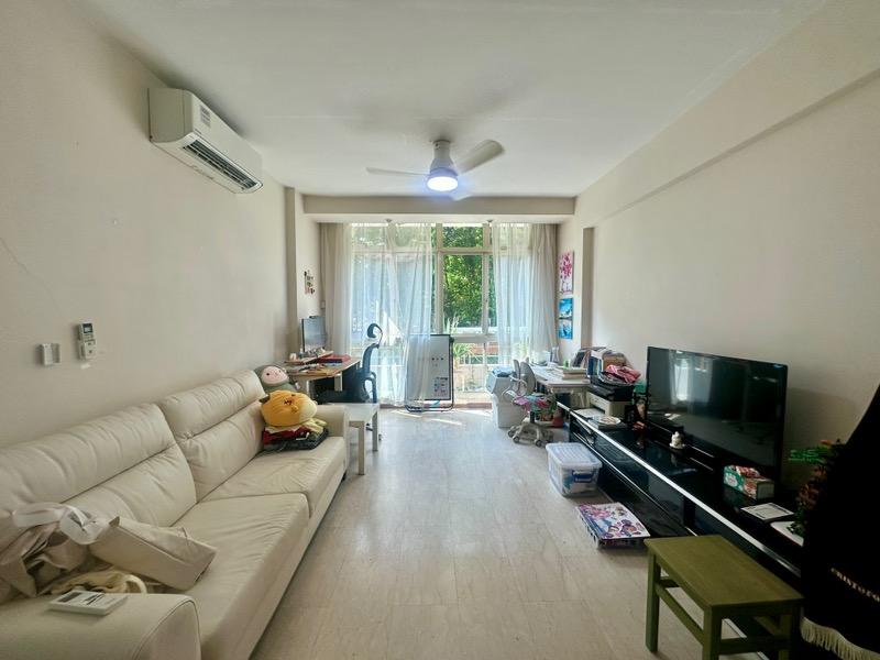Prop-GPT: Condominium: D27 Yishun Lilydale