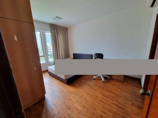 Northoaks Condominium Room Rental, $1,700, 1 Bed 1 Bath 150 sqft $11.33 psf