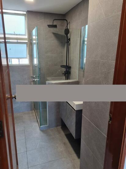 Northoaks Condominium Room Rental, $1,700, 1 Bed 1 Bath 150 sqft $11.33 psf