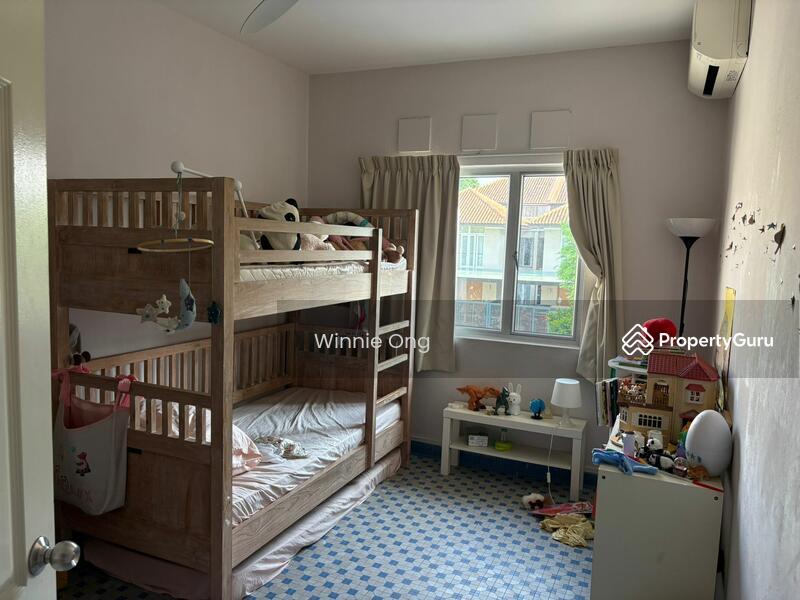 Semi-Detached for Rent: D15, 438425