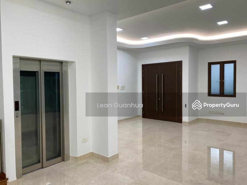 Semi-Detached for Rent: D19, 546581