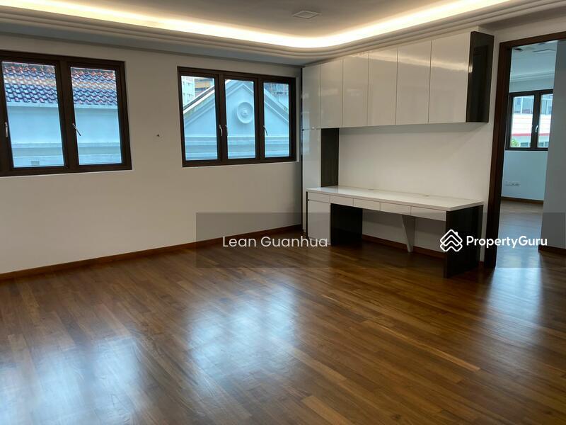 Semi-Detached for Rent: D19, 546581