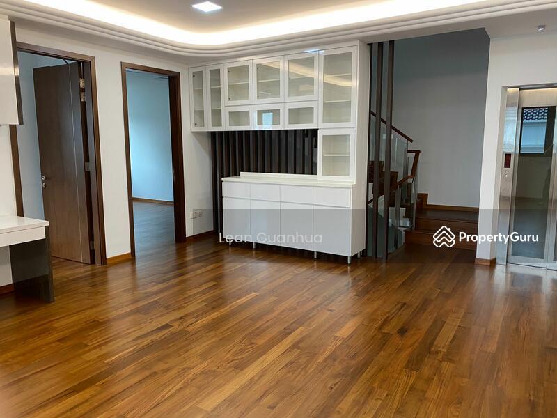 Semi-Detached for Rent: D19, 546581