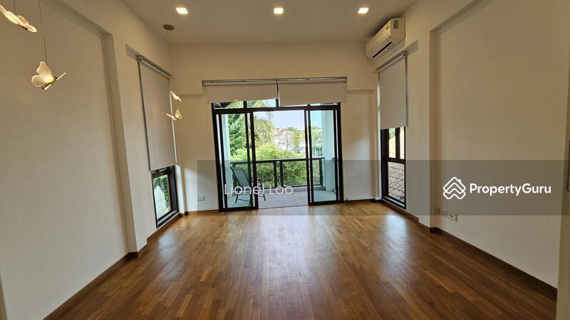 Prop-GPT: Detached: D04  162 ocean drive