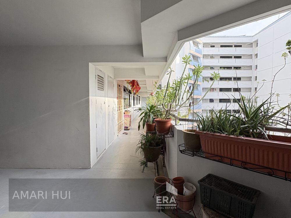 Prop-GPT: HDB - 3 room: D19 Sengkang 321a Anchorvale Drive