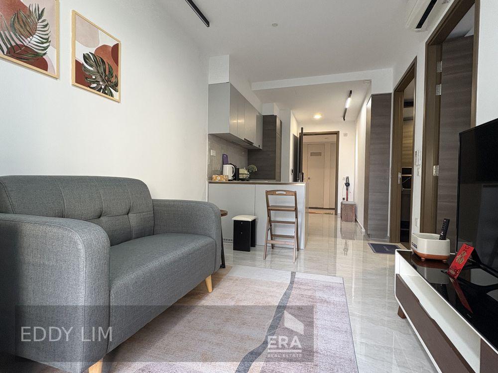 Prop-GPT: Condominium: D19 Hougang The Florence Residences