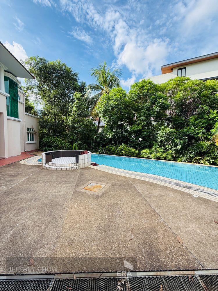 Prop-GPT: Bungalow: D10 Tanglin 31 Swettenham Road