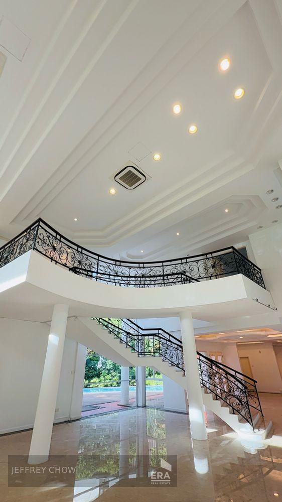Bungalow for Rent: Swettenham Road, Tanglin, D10, 248116