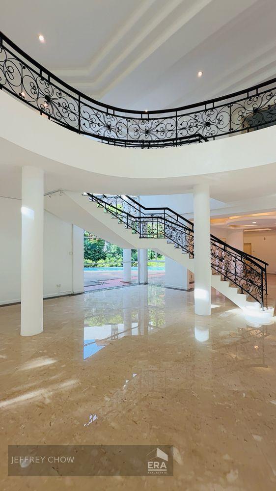 Bungalow for Rent: Swettenham Road, Tanglin, D10, 248116