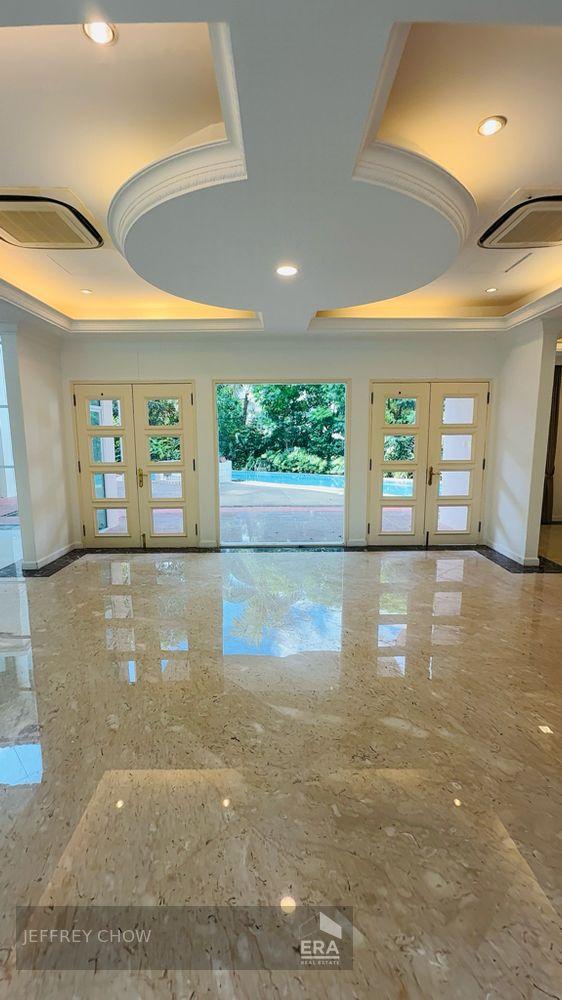 Bungalow for Rent: Swettenham Road, Tanglin, D10, 248116