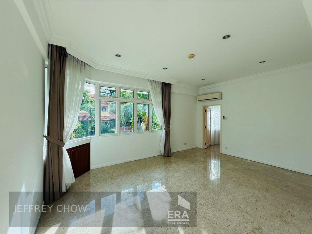 Bungalow for Rent: Swettenham Road, Tanglin, D10, 248116