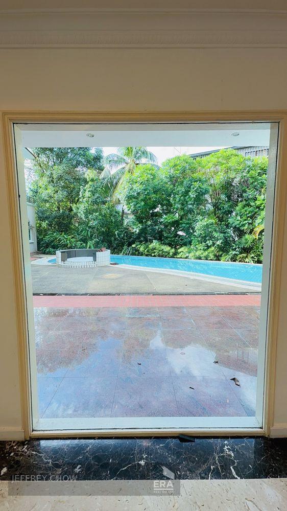 Bungalow for Rent: Swettenham Road, Tanglin, D10, 248116