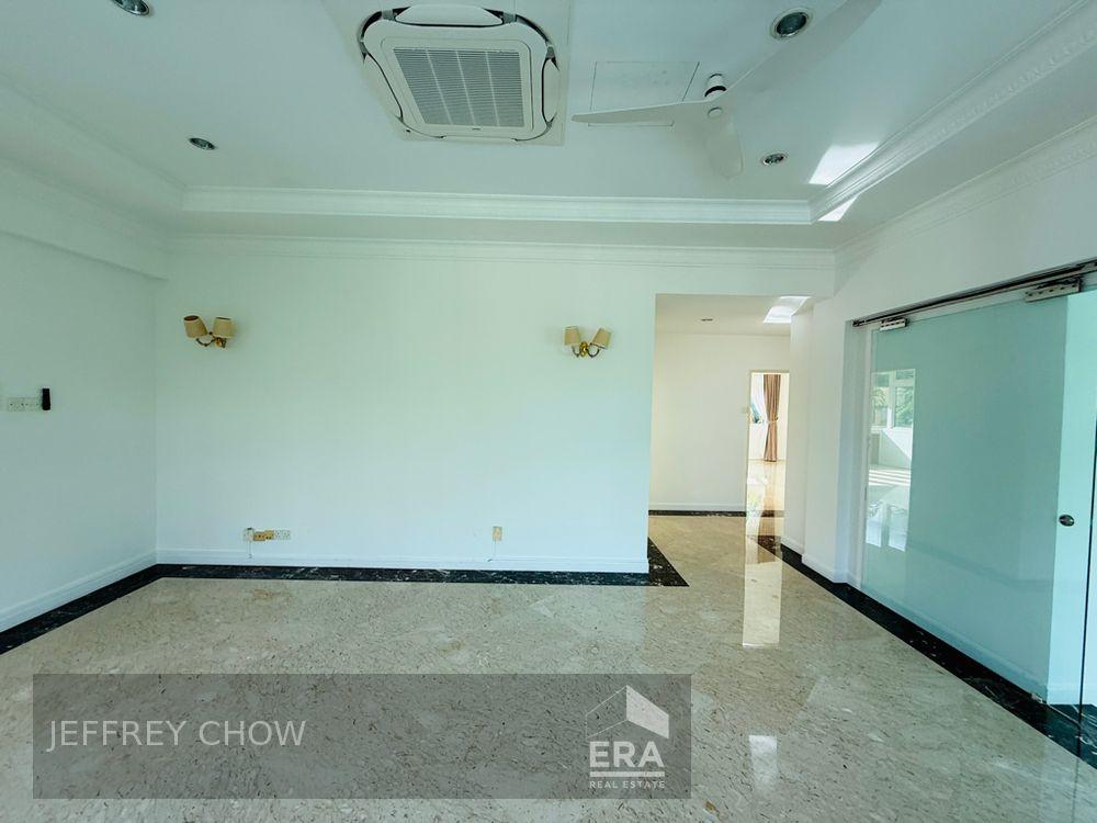 Bungalow for Rent: Swettenham Road, Tanglin, D10, 248116