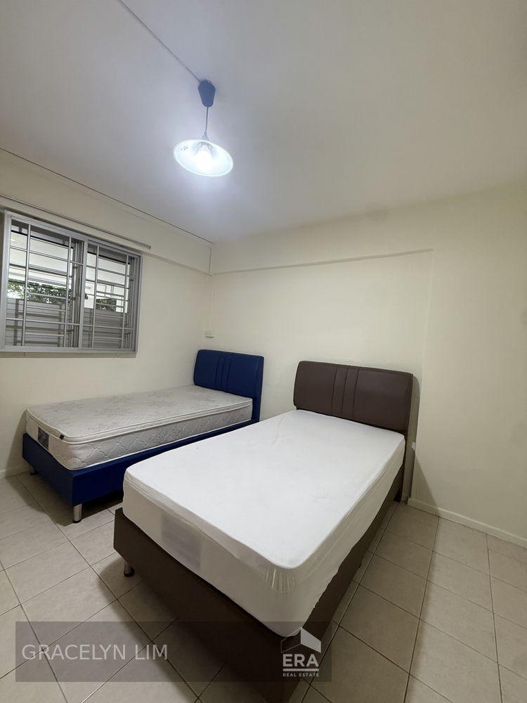 HDB - 3 room for Rent: Yishun Ring Road, Yishun, D27, 760108