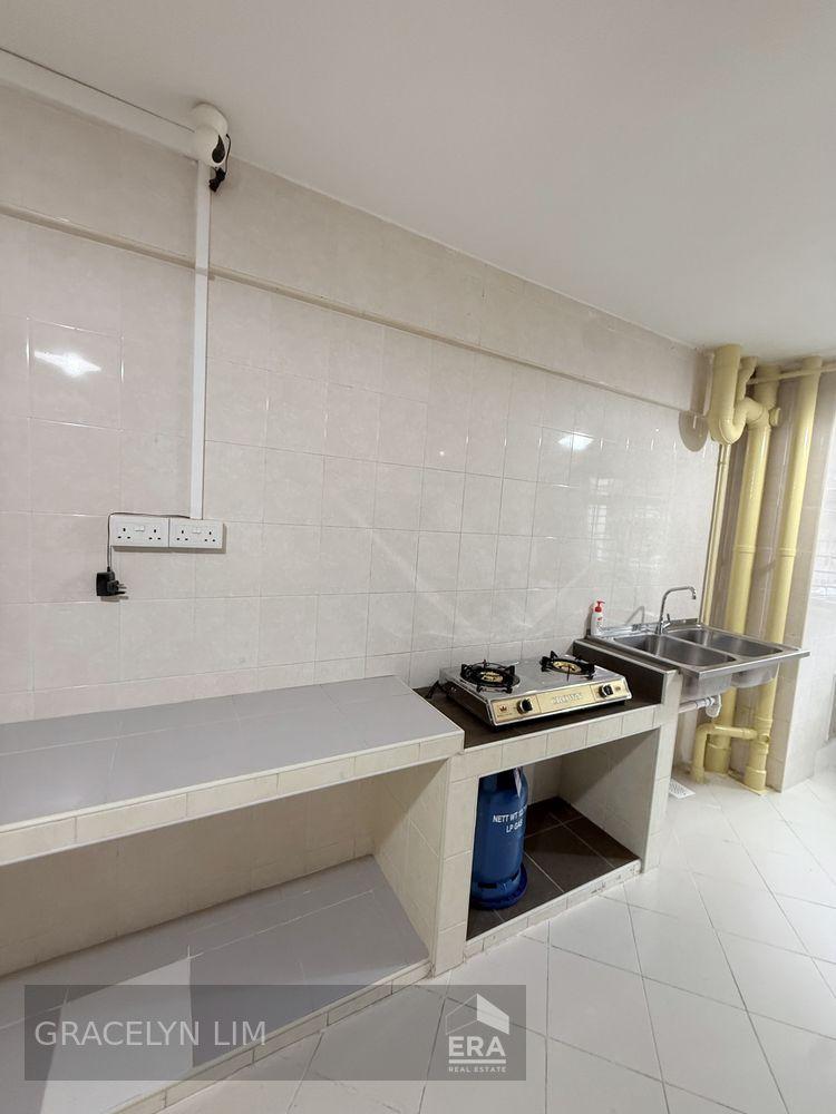 HDB - 3 room for Rent: Yishun Ring Road, Yishun, D27, 760108