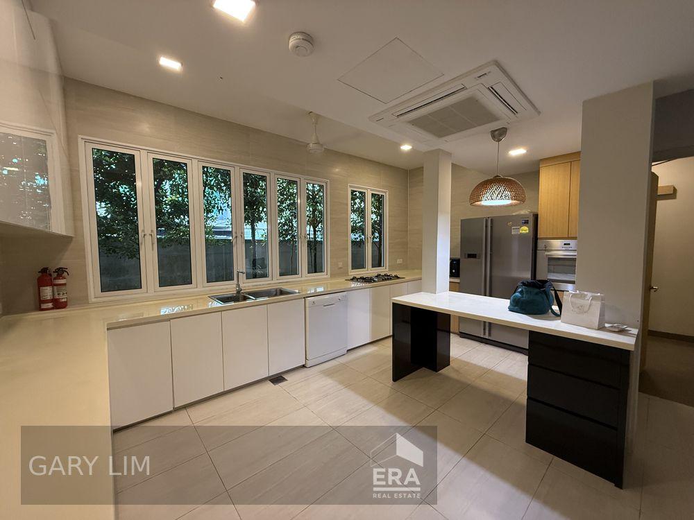 Detached for Rent: Greenleaf View, Holland, D10, 279250