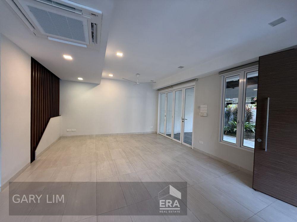 Detached for Rent: Greenleaf View, Holland, D10, 279250