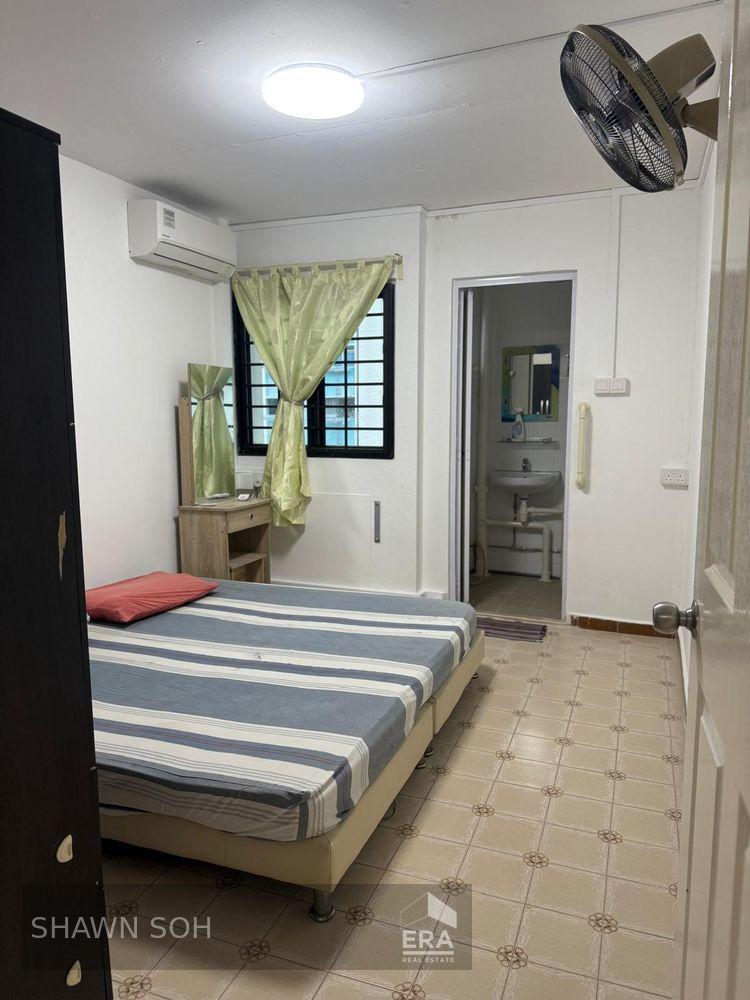 HDB - 2 room for Rent: Yishun Ring Road, Yishun, D27, 760138