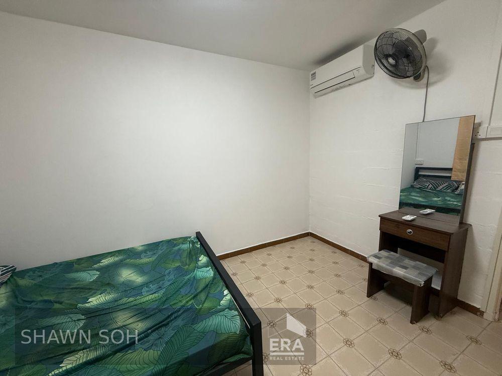 HDB - 2 room for Rent: Yishun Ring Road, Yishun, D27, 760138