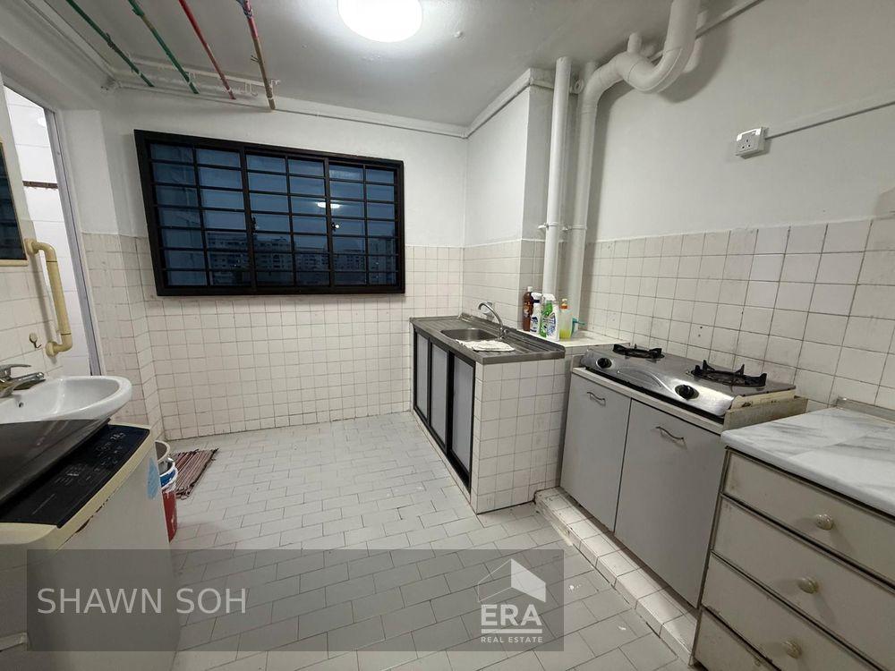 HDB - 2 room for Rent: Yishun Ring Road, Yishun, D27, 760138