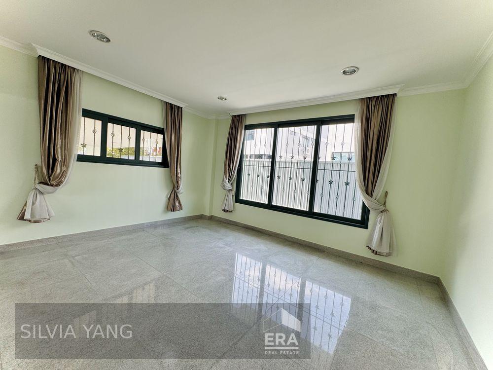 Detached for Rent: Florida Road, Thomson, D20, 574410