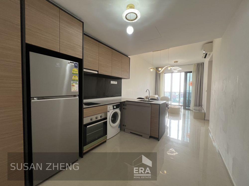 Prop-GPT: Condominium: D23 Hillview Midwood