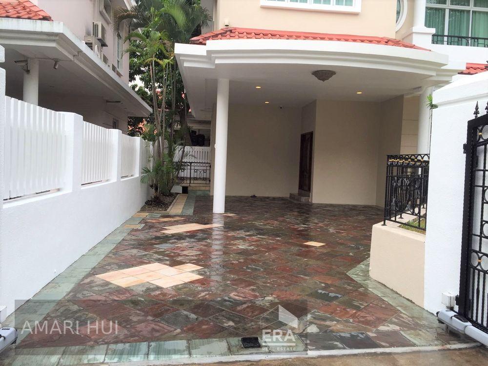 Bungalow for Rent: West Coast Road, West Coast, D05, 127433