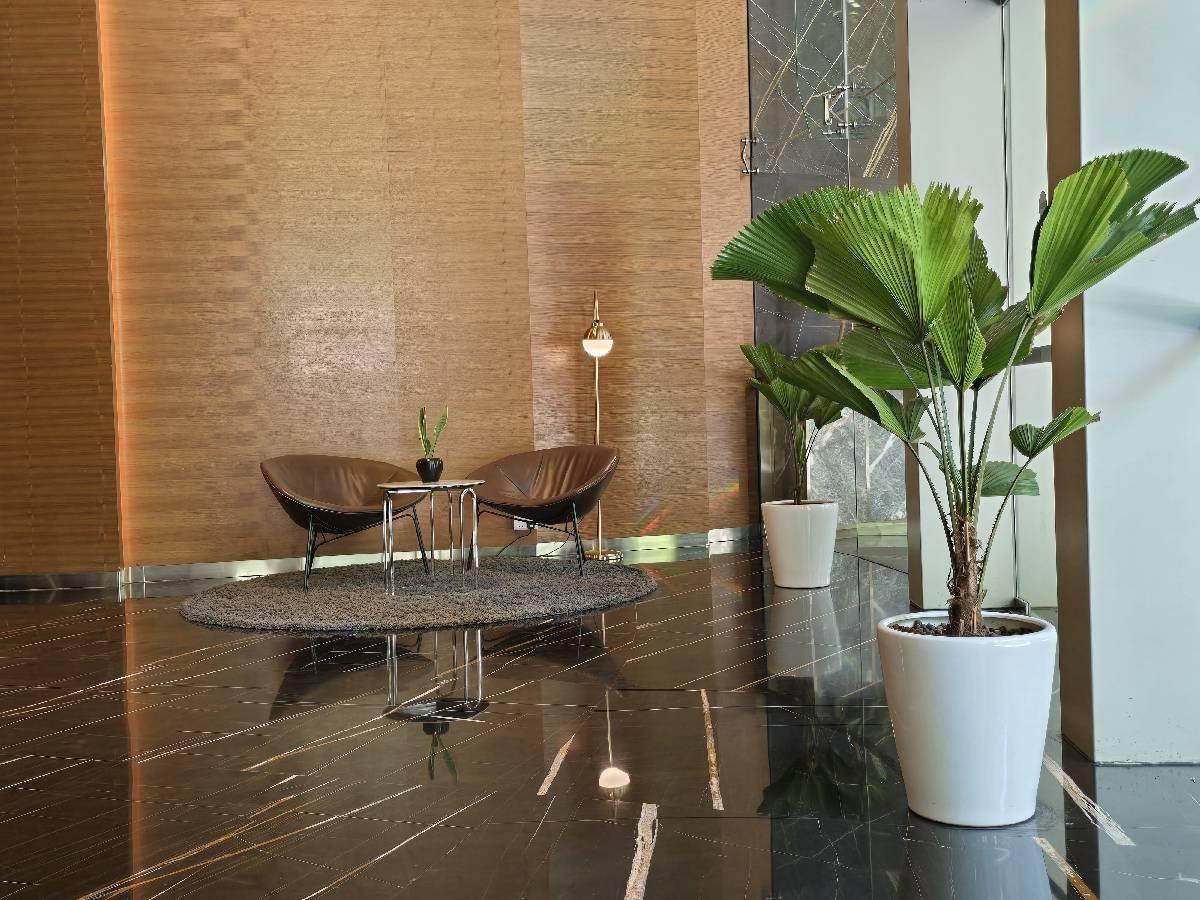 Prop-GPT: Apartment: D02 Anson 76 Shenton