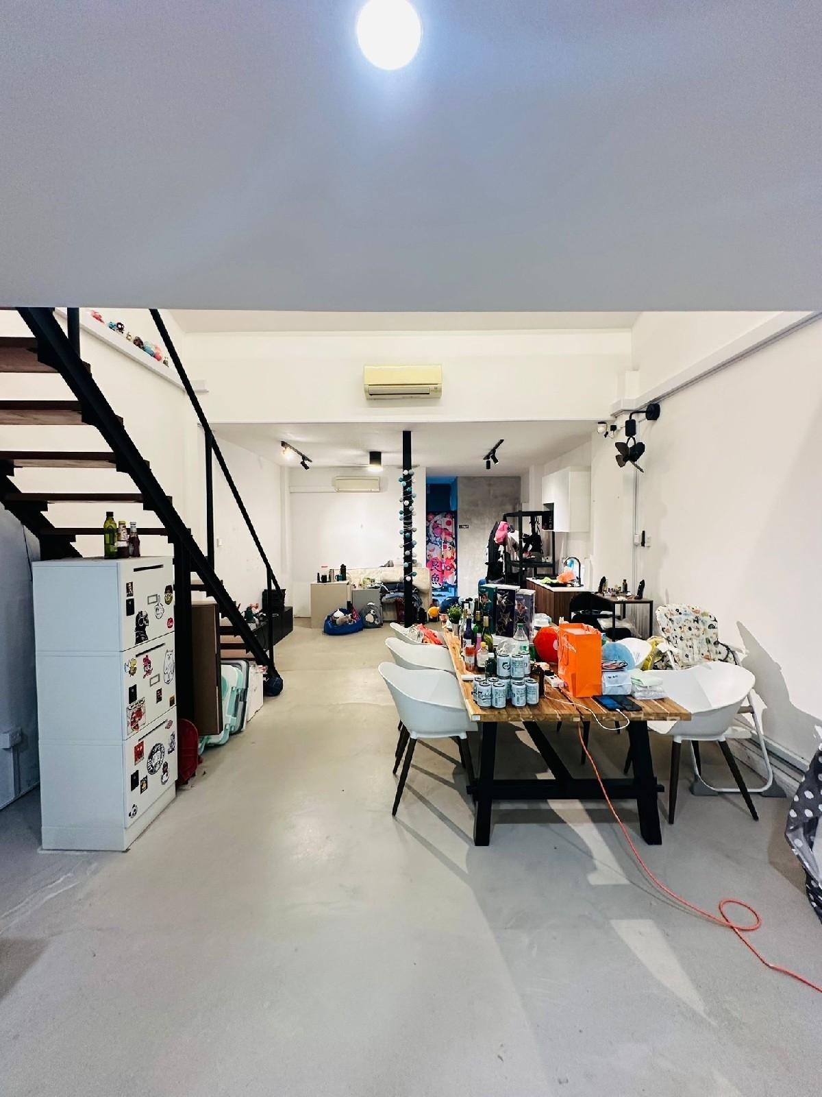 Prop-GPT: Terrace: D15  12 CHIKU ROAD