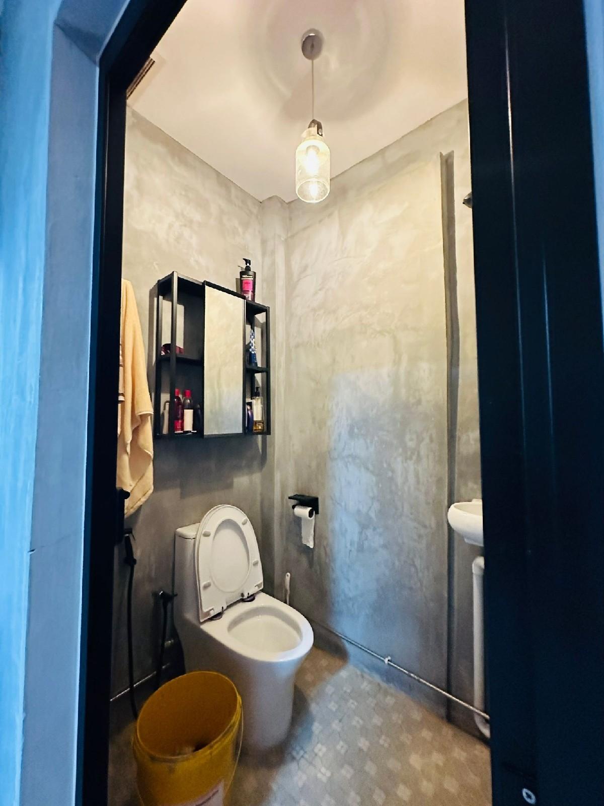 12 CHIKU ROAD Terraced House For Rent, $4,000, 3 Bed 1 Bath 800 sqft $5.00 psf